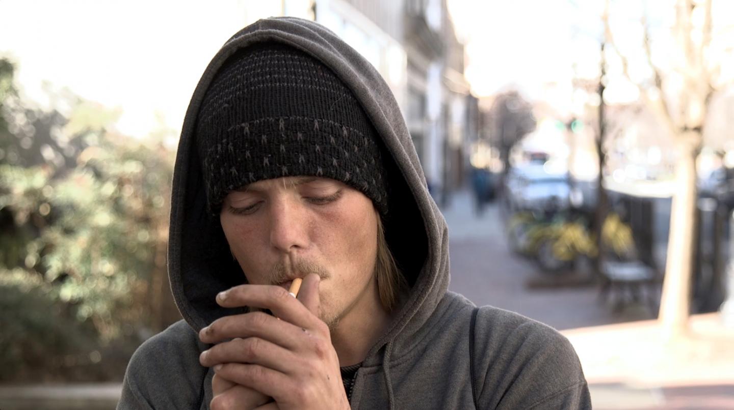 Fewer Americans Think Smoking A Pack A Day Poses A Great Health Risk