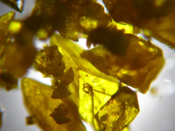 Polyoxometalate crystals