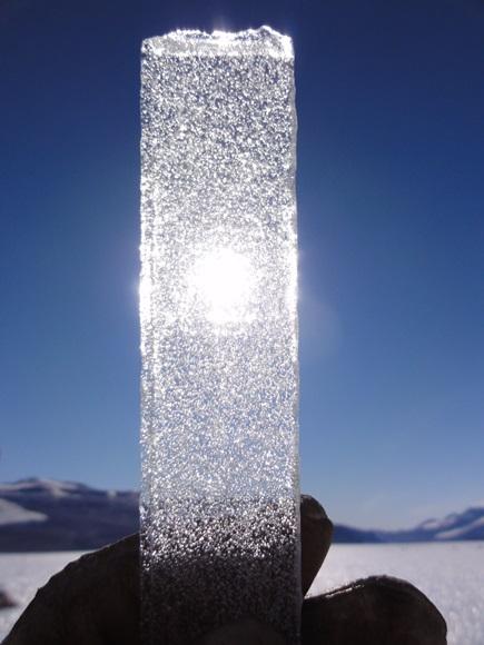 Air Bubbles in an Ice Core