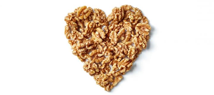 Study shows walnuts may have anti-inflammatory effects that reduce risk of heart disease