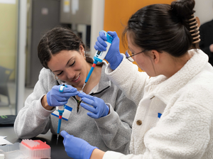 Two students work together in the Learning Lab.