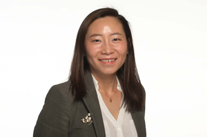 Illinois Tech Associate Professor Lulu Kang