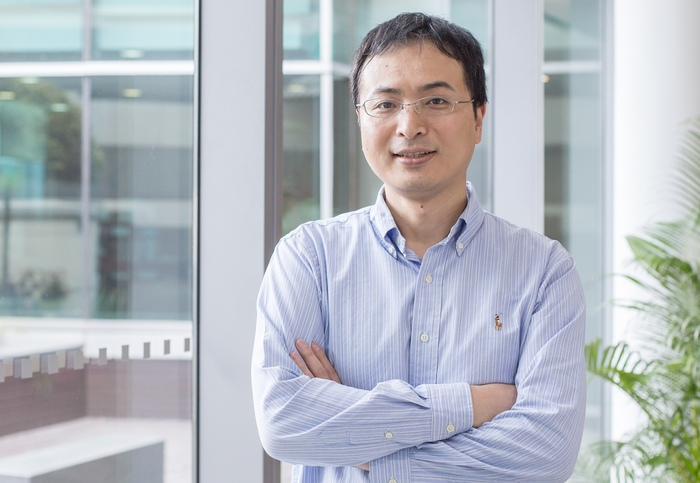 SMU Associate Professor Takashi Kunimoto