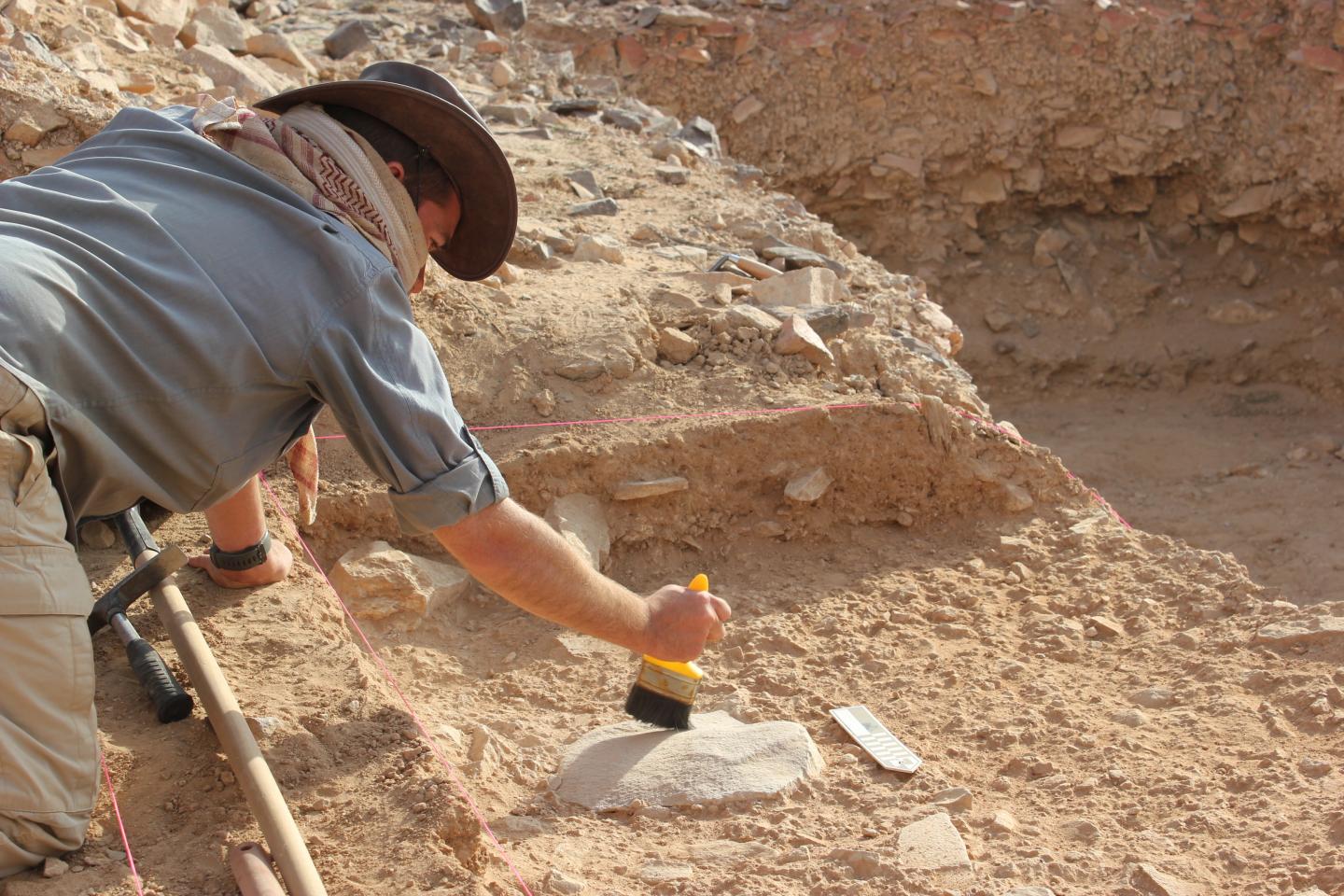Dr. Ceri Shipton on Site at Saffaqah in Central Saudi Arabia