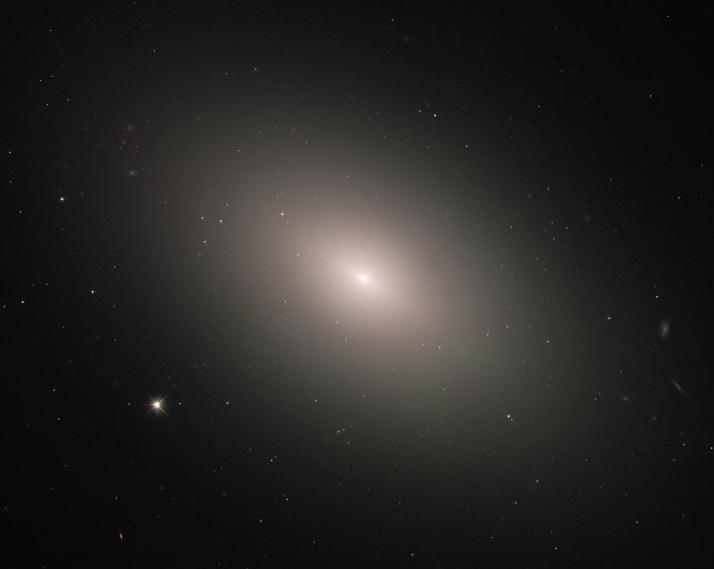 Hubble Sees a Galaxy Bucking the Trend