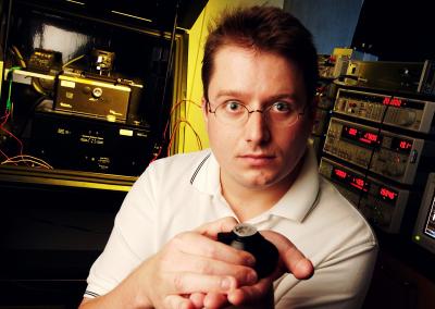 Nanoscale Heat Source