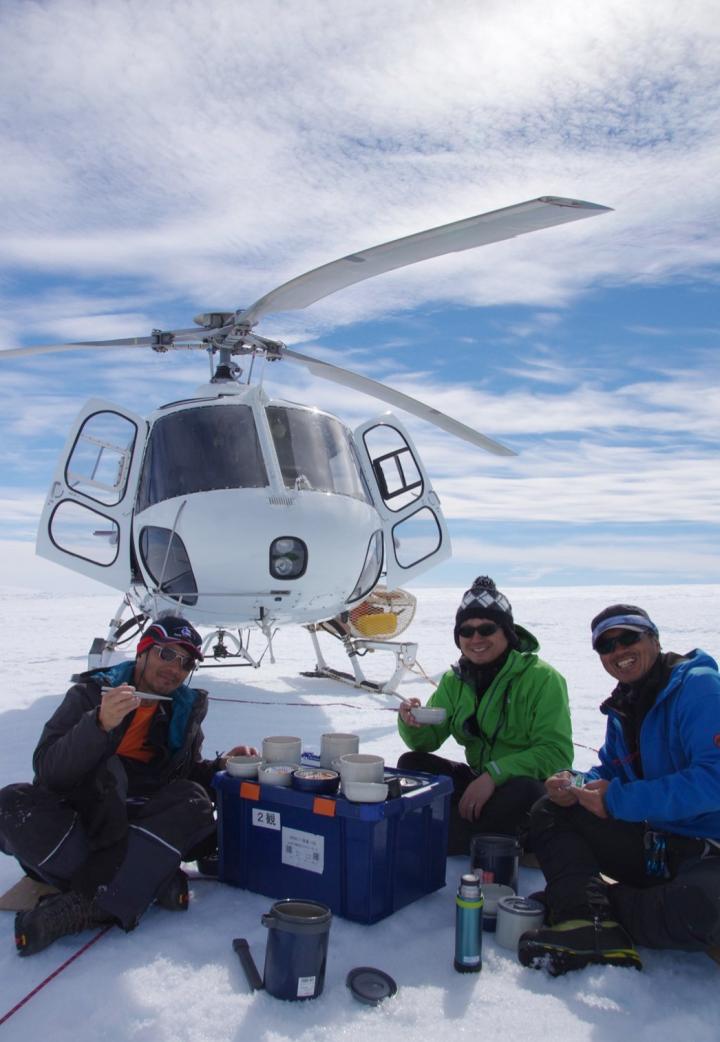 Lunch on the Shirase Glacier Tongue