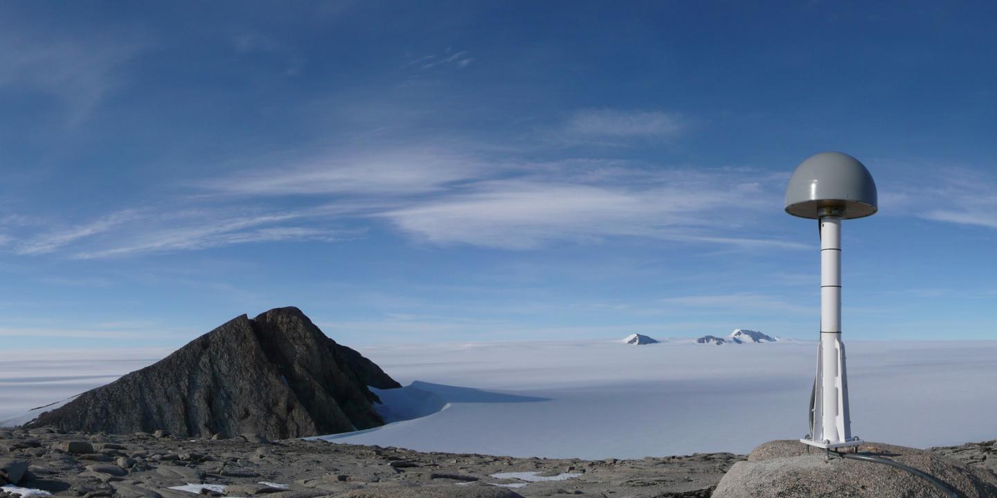 GNET GPS Unit in Greenland (2 of 2)
