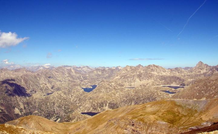 Accelerating Rate of Temperature Rise in the Pyrenees