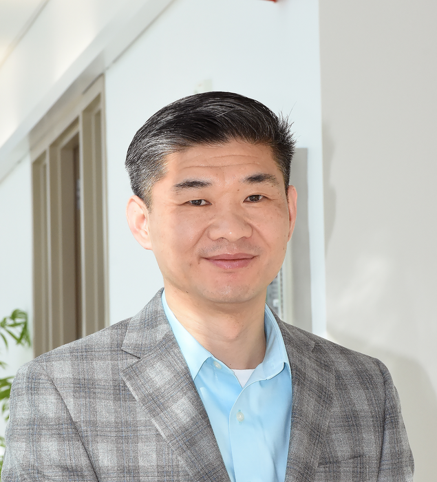 Dr. Rugang Zhang