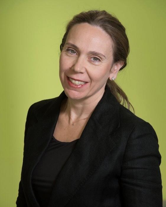 Dr. Eva-Maria Tsapakis