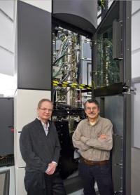 Paul Alivisatos and Alex Zettl, DOE/Lawrence Berkeley National Laboratory