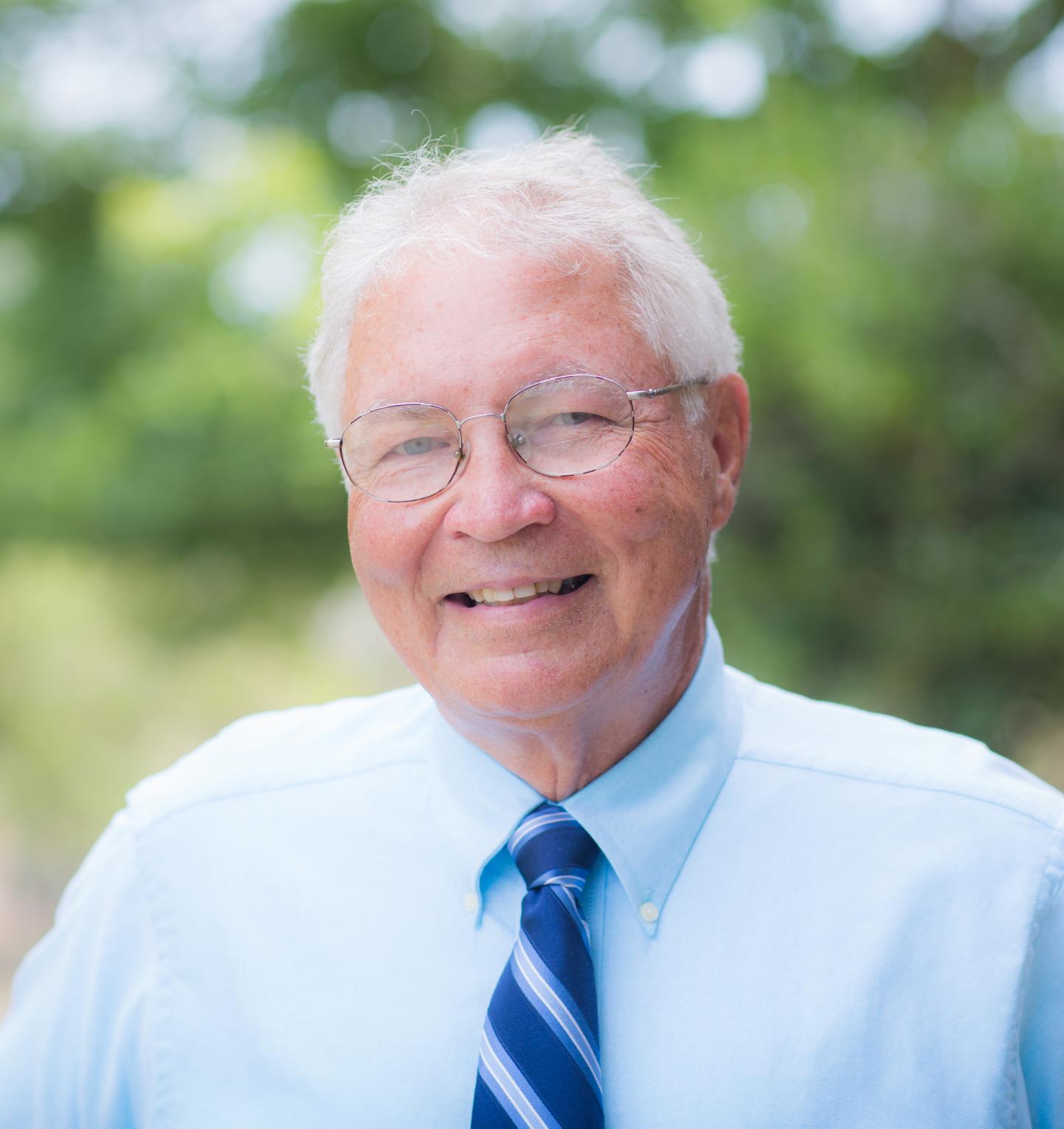 Dr. Roger E. Stevenson receives Rimoin Lifeti EurekAlert!