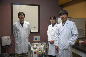 Professor Hiroki Ishikawa and colleagues from the Immune Signal Unit