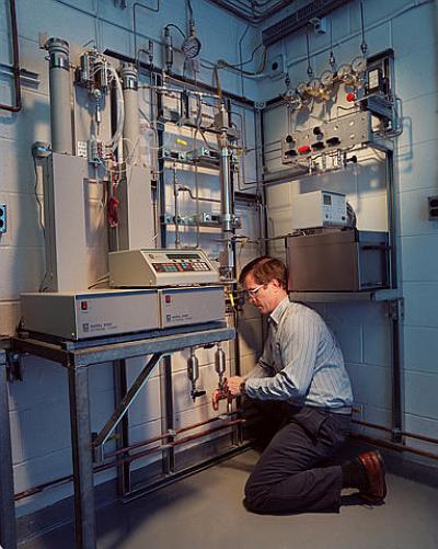 Catalytic Hydrogenation Test Reactor