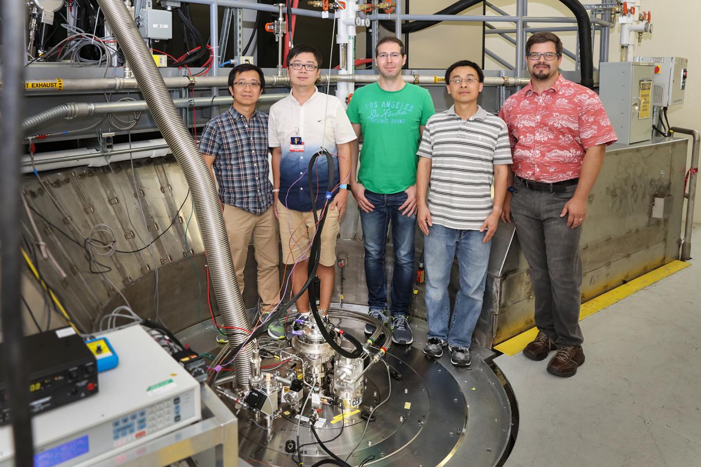 QSL Researchers at ORNL