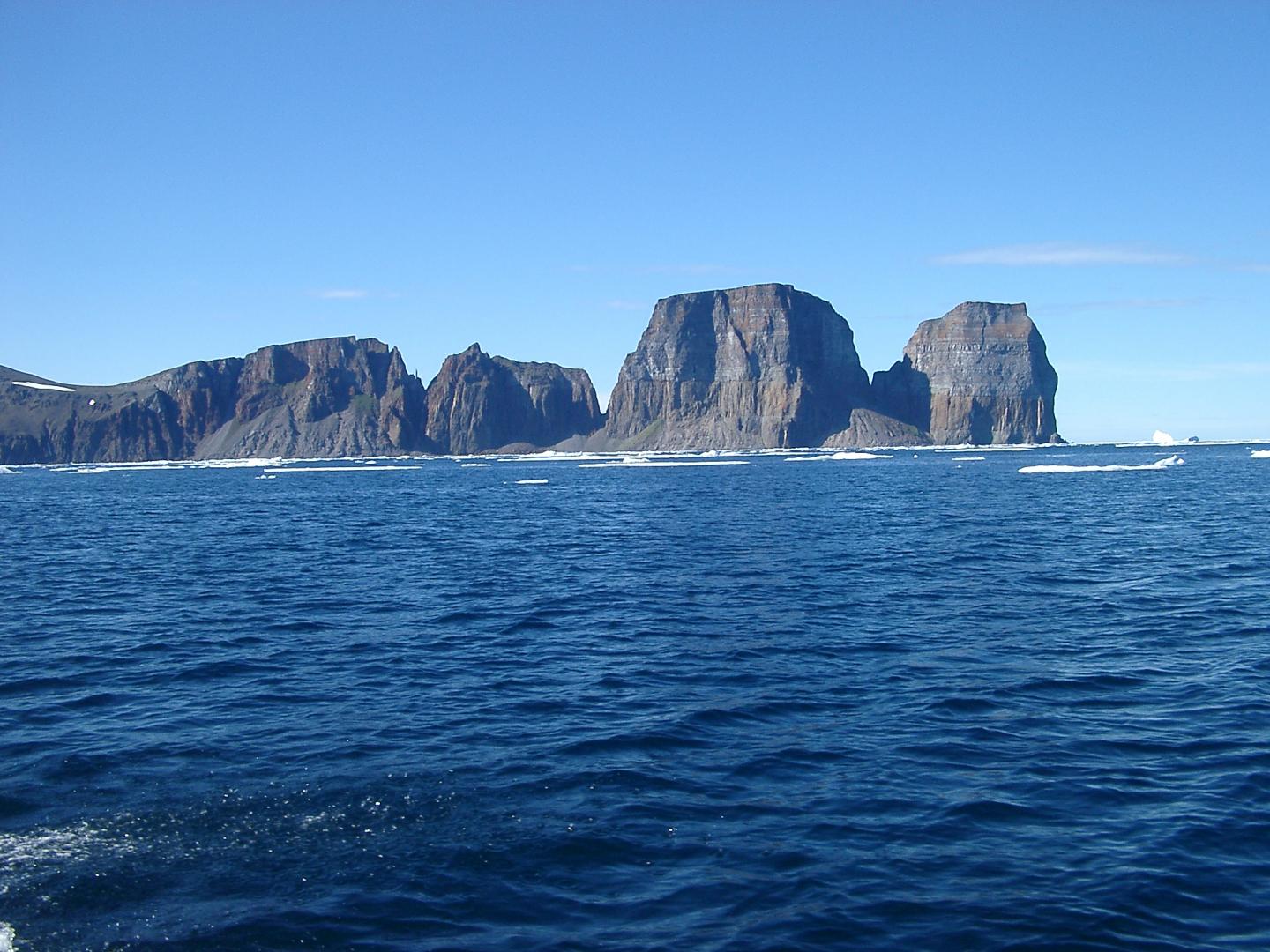 Flood Basalts Preserve Details of Earth's Early Formation (3 of 4)