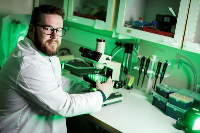 Academy researcher Heikki Takala studies red light-sensing phytochrome proteins at the University of Jyväskylä.