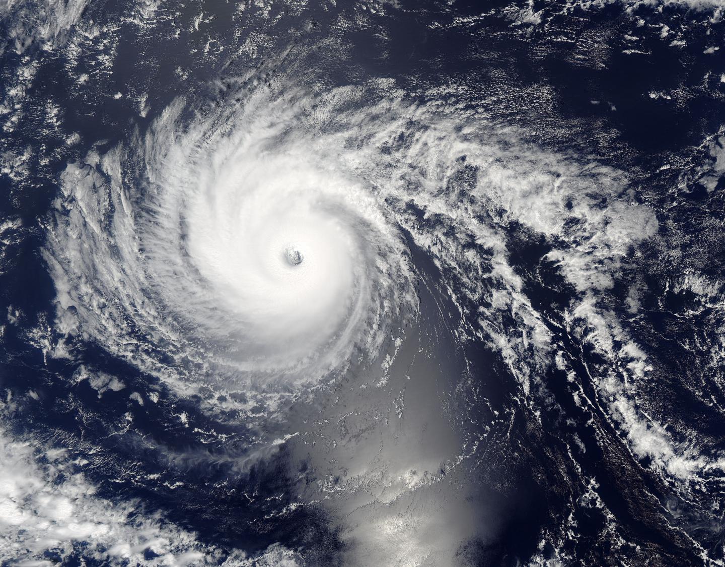 NASA Sees Hurricane Lester Approaching Hawaiian Islands