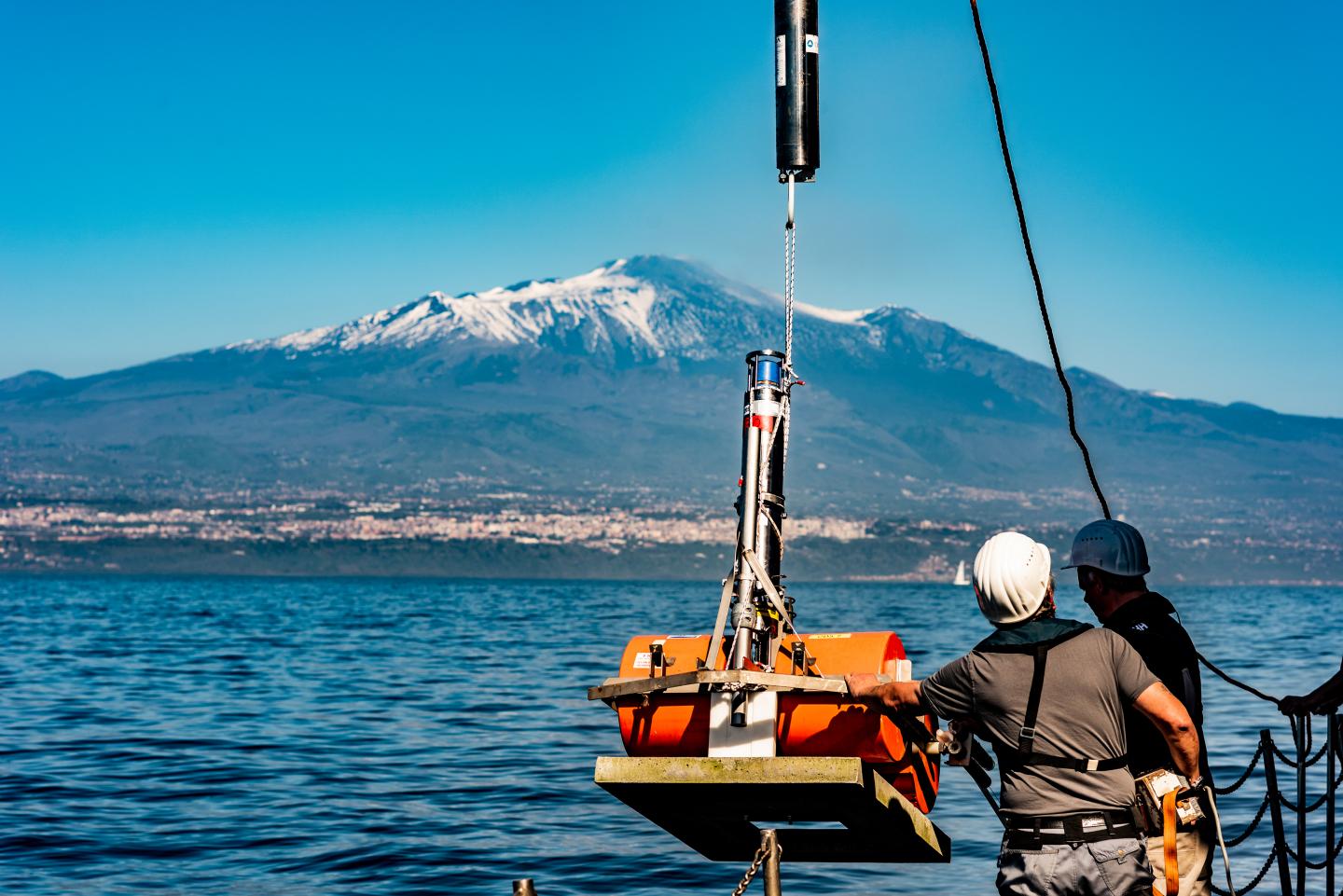 Revealed: Why Sicily's Mount Etna Is Slowly Sliding in the Ocean (2 of 4)