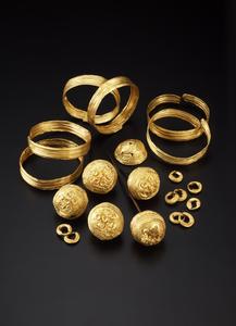 Gold jewellery