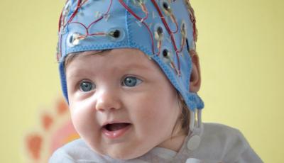 Baby with EEG