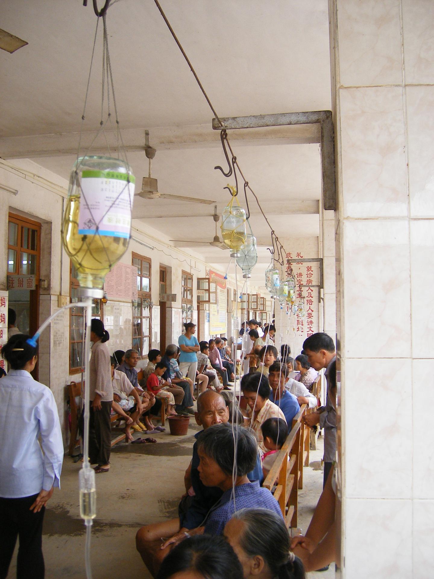 Image of i/v antibiotic use in China