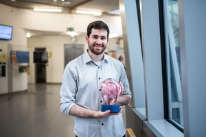 Jarad Mason (Harvard University), the laureate of the 2021 Dream Chemistry Award