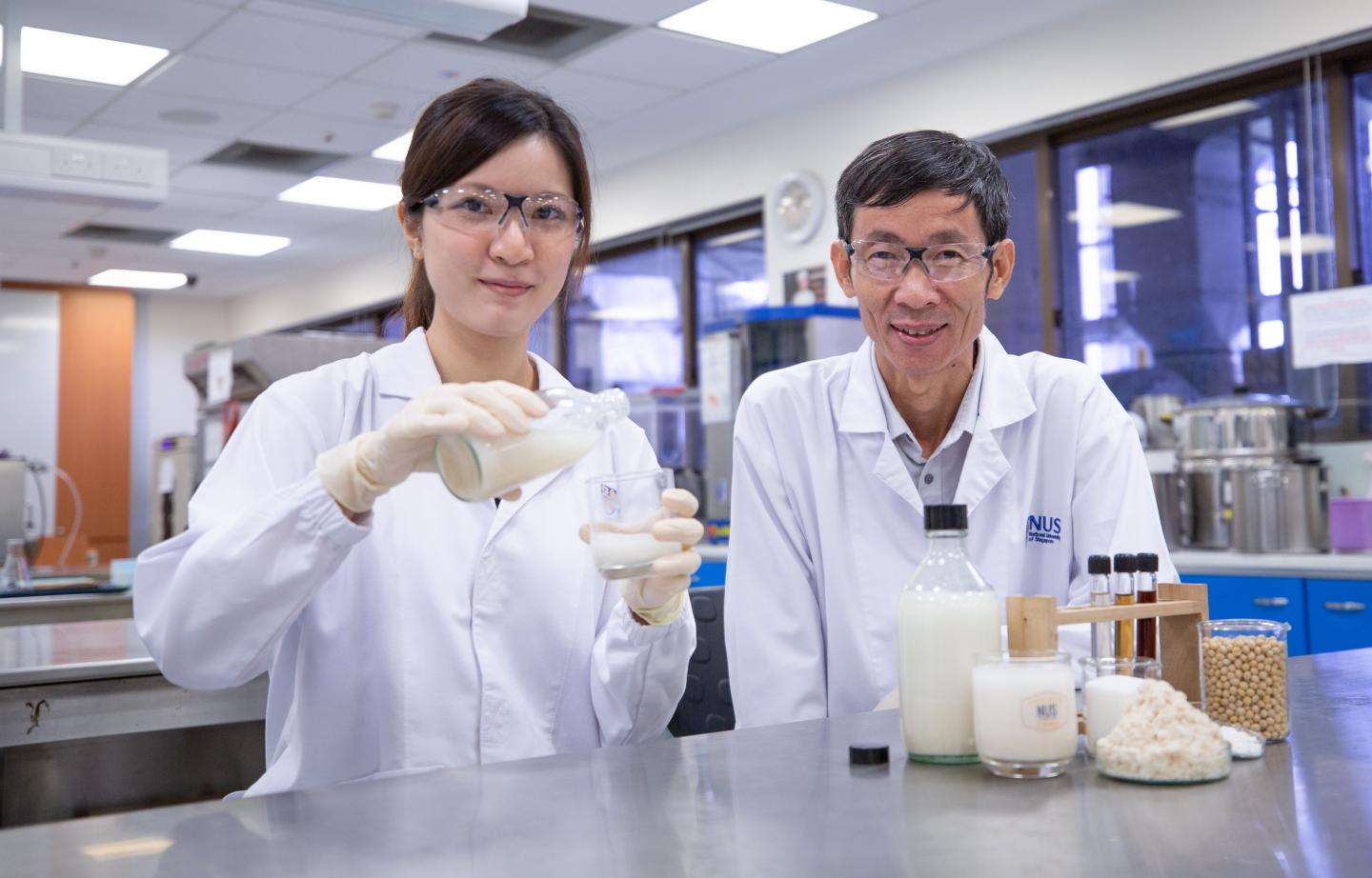 NUS Food Scientists Create Healthy Probiotic Drink from Soy Pulp
