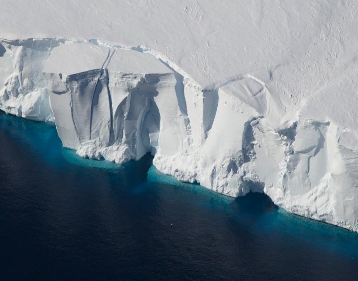 Emissions could add 15 inches to 2100 sea level rise, NASA-led study finds