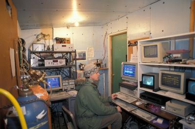 Bear Hibernation Monitoring Hut