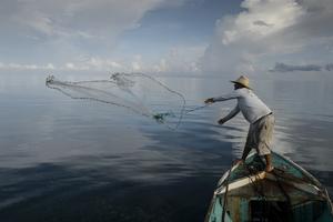 Honduras Fisher with Net