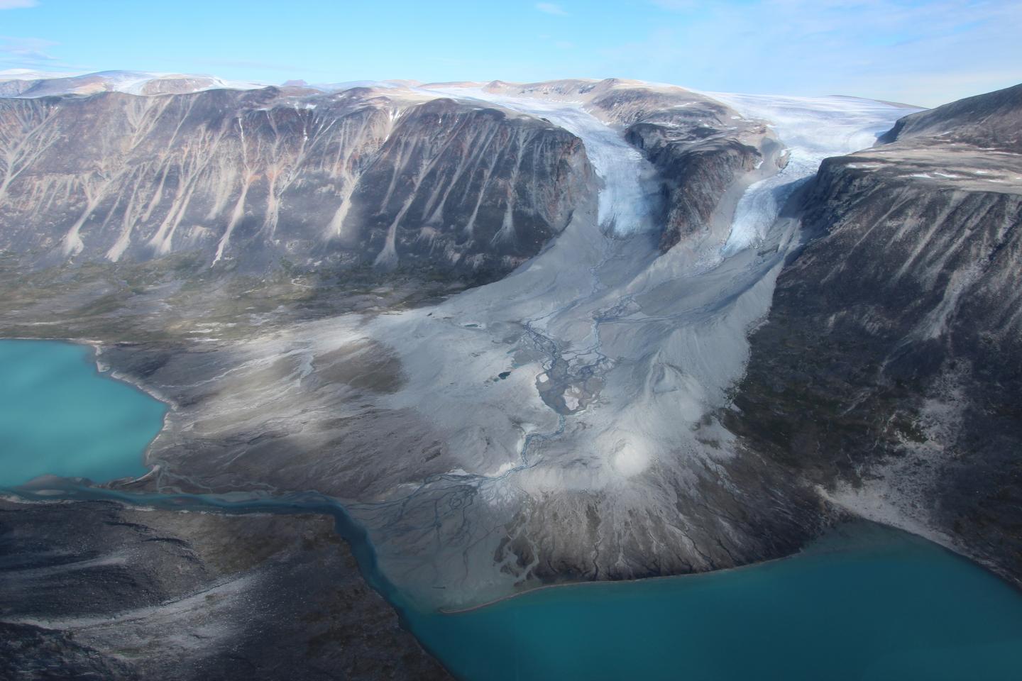 Glacial Rock in Greenland Offers Clues to Norse Migration Patterns (9 of 11)