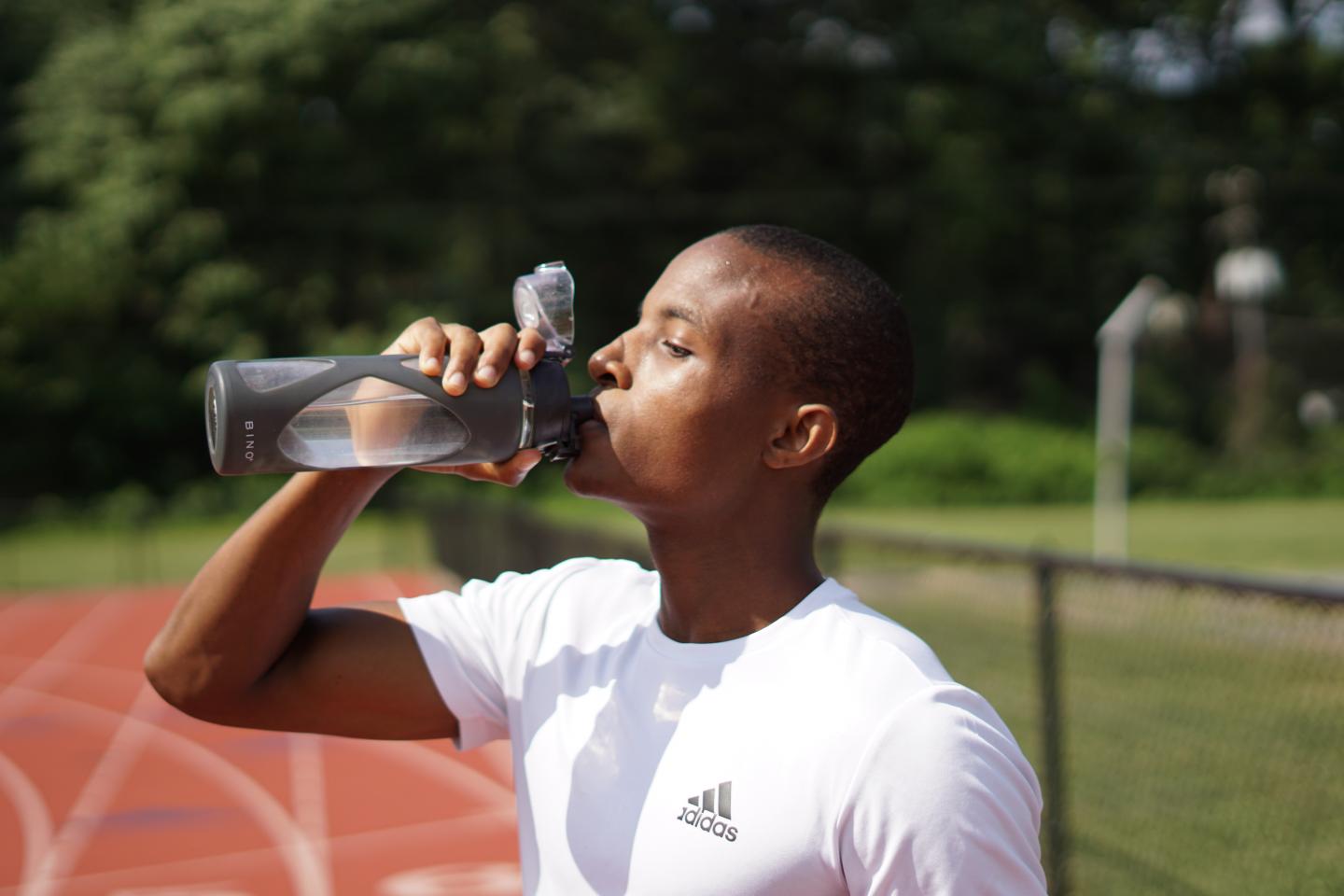 Drinking electrolytes helps prevent muscle cramp