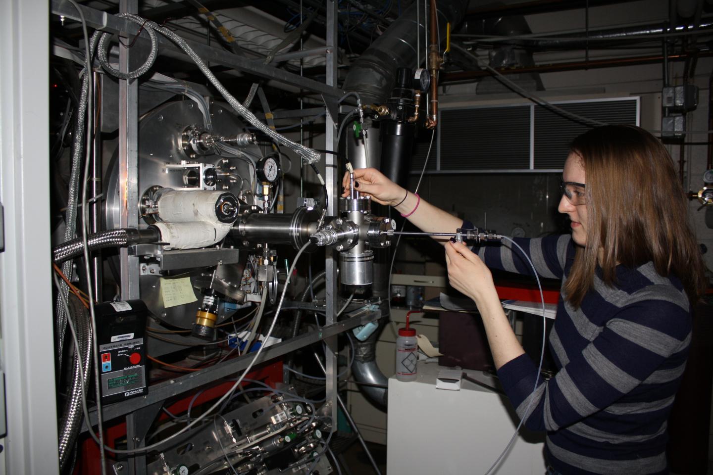 Simplest Criegee Intermediate Detected Under Atmospheric Conditions (1 of 4)