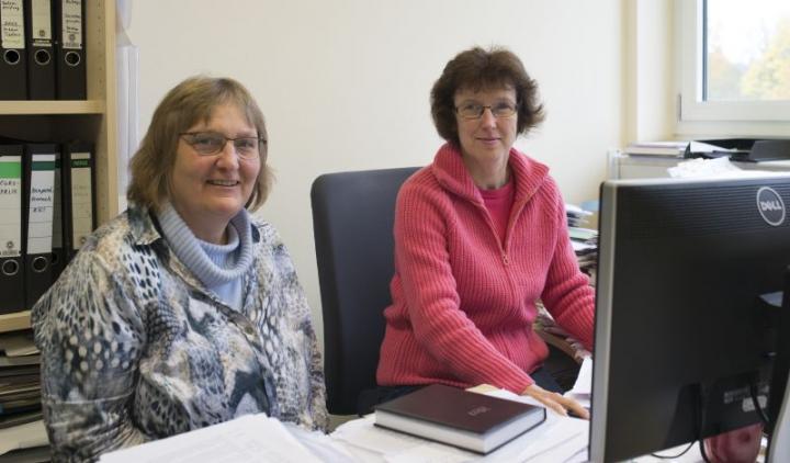 Ulrike Sauermann and Christiane Stahl-Hennig, Deutsches Primatenzentrum (DPZ)