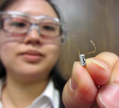 Microbattery for Salmon-Tracking Research