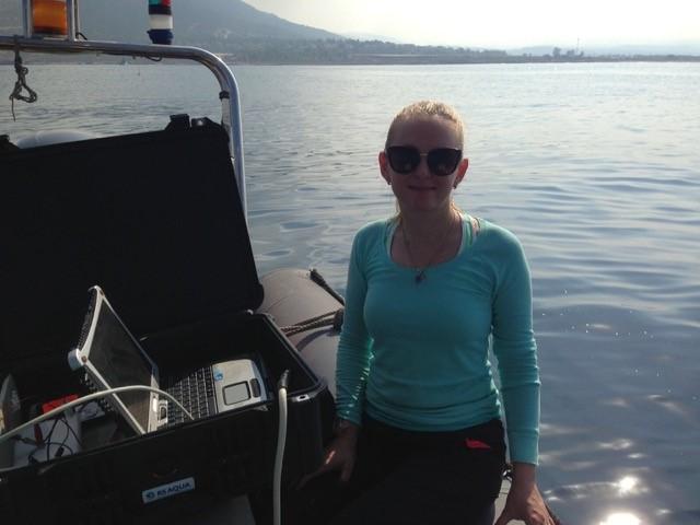 Underwater Acoustic Communication System Using a 'Rugged' Computer