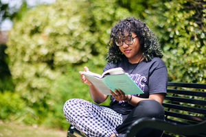 Socially-anxious students study