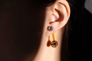 UW-developed smart earrings can monitor a per - Vimarsana News