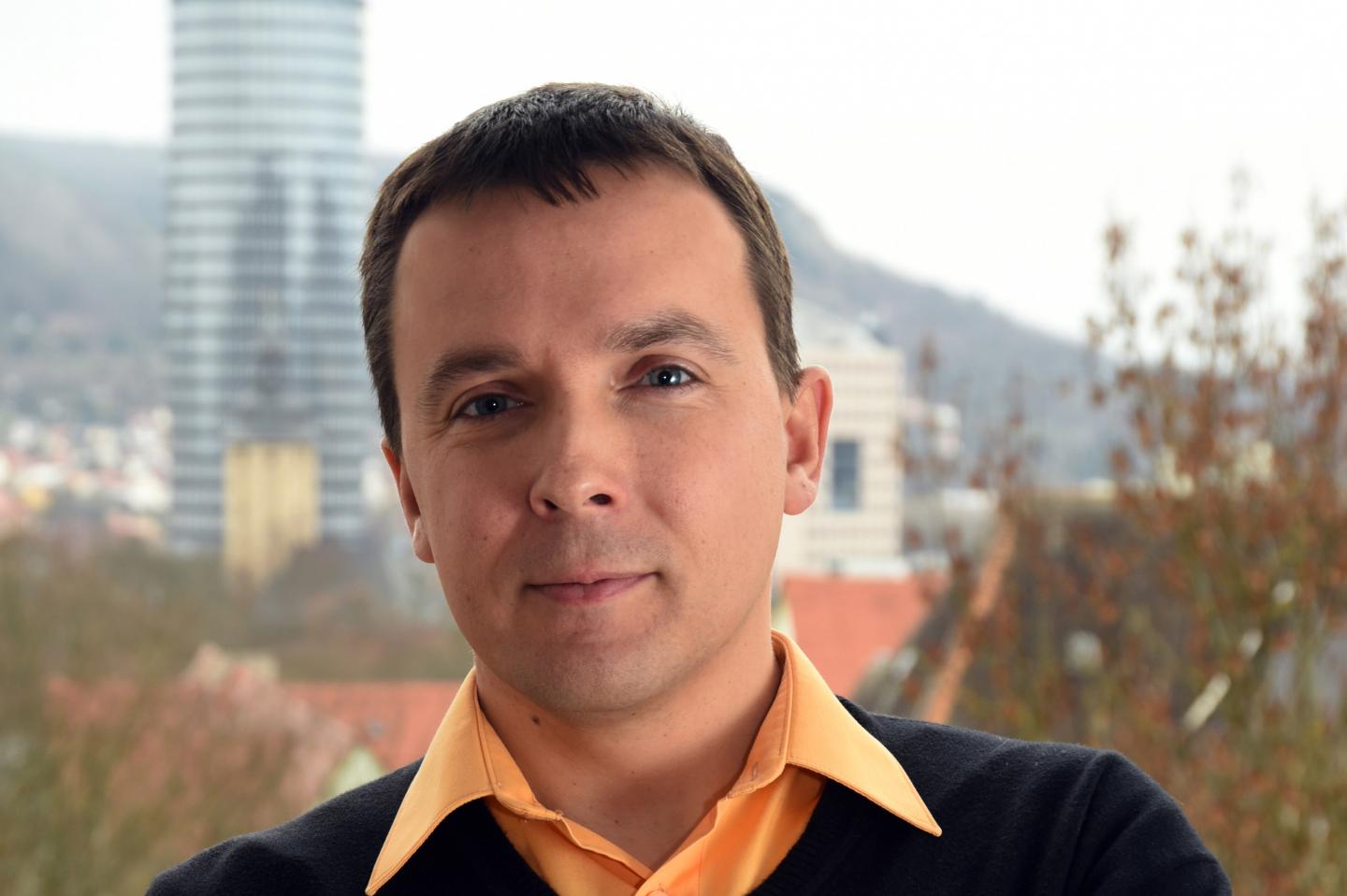 Prof. Dr Lothar Wondraczek