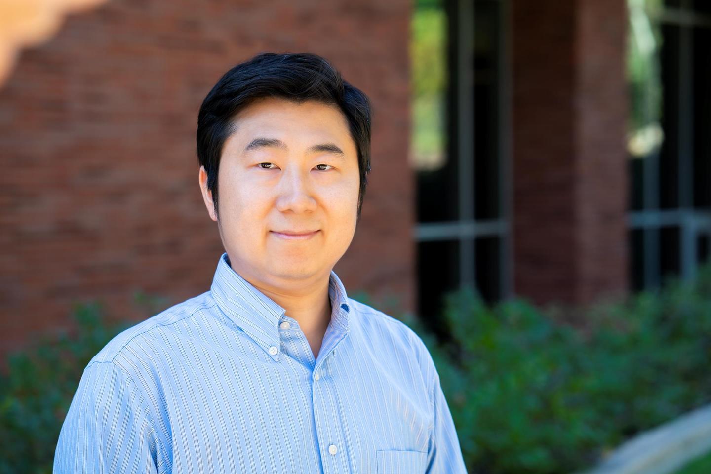 Wiezhe Hong, Ph.D.,University of California - Los Angeles Health Sciences