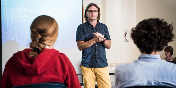 Professor Shares Results of First Racism Audit Study in Field of Mental Health