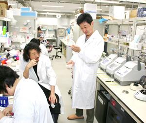 Nishida in the laboratory