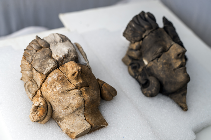 Human reliefs found at the Casas del Turuñuelo site (Badajoz).