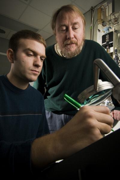 Richard Lenski and Jeffrey Barrick, Michigan State University