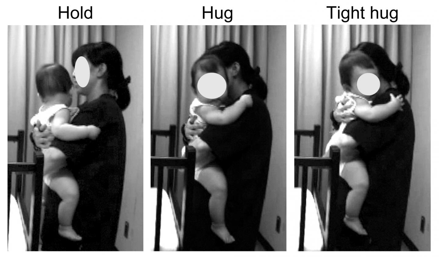 Young children find a parent's hug more calmi | EurekAlert!