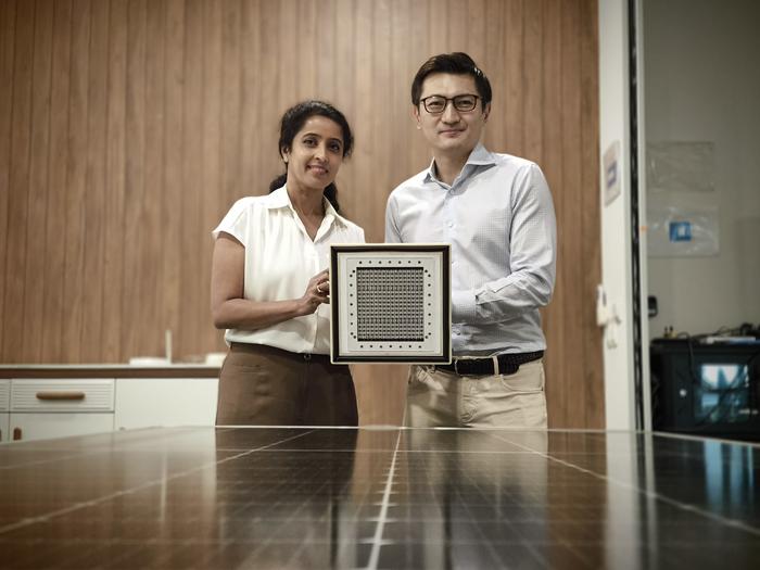 ERI@N Executive Director Prof Madhavi Srinivasan (left) and EtaVolt Co-Founder Stanley Wang (right)