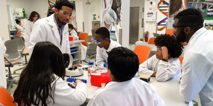 Volunteering to Help Students