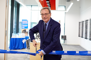 University Valli Opticians now officially ‘open for business’